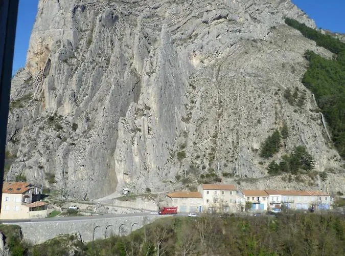 Vue Sur La Baume Apartment Sisteron
